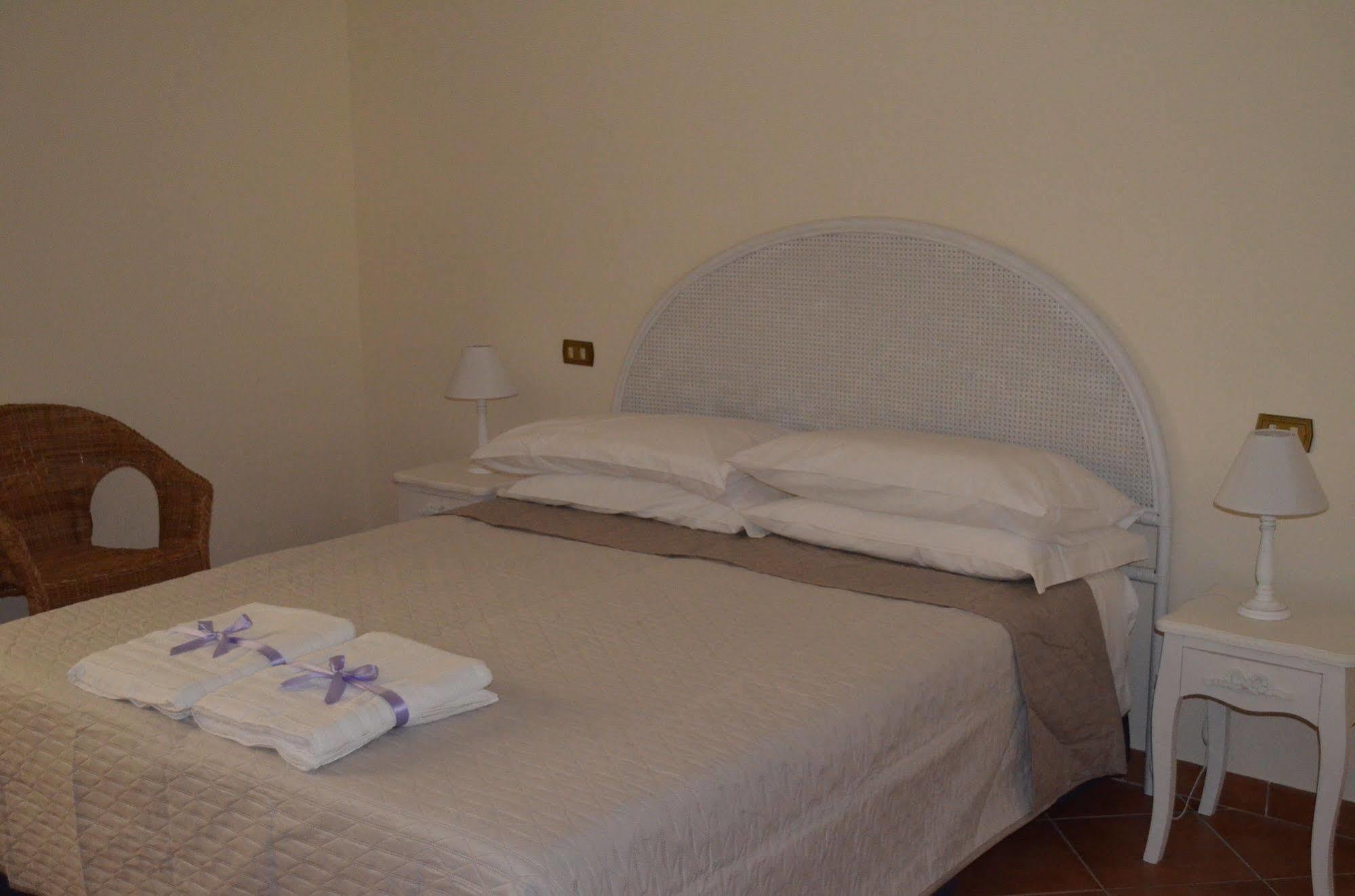 Agriturismo Villa Palentina Scurcola Marsicana Exterior foto